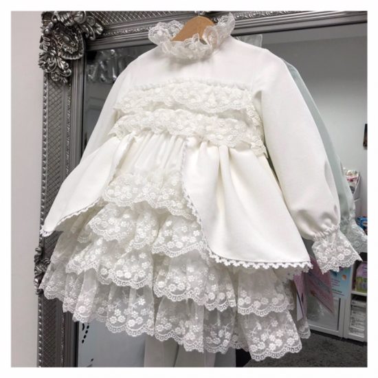 RB Cream Velvet & Lace - Image 3