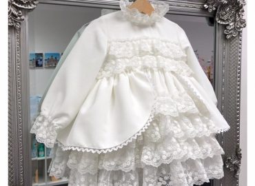 RB Cream Velvet & Lace