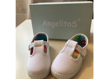 White T Bar Canvas Size 23 (UK6)